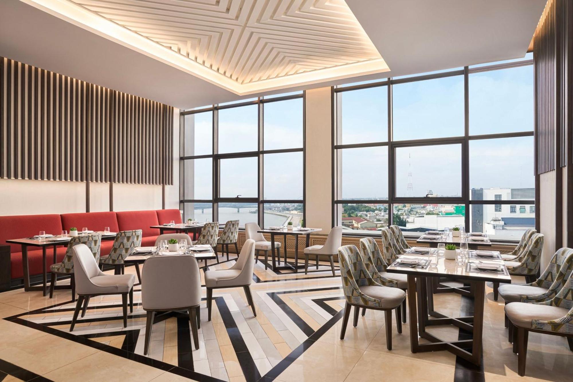 Sheraton Кантхо Экстерьер фото The restaurant