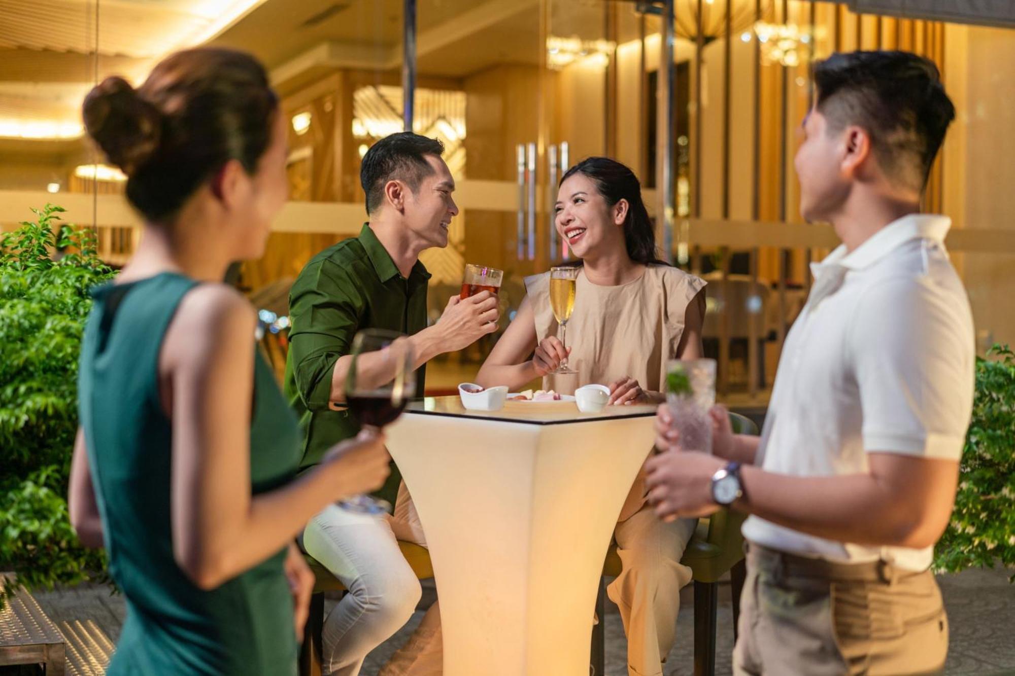 Sheraton Кантхо Экстерьер фото Residents at the clubhouse