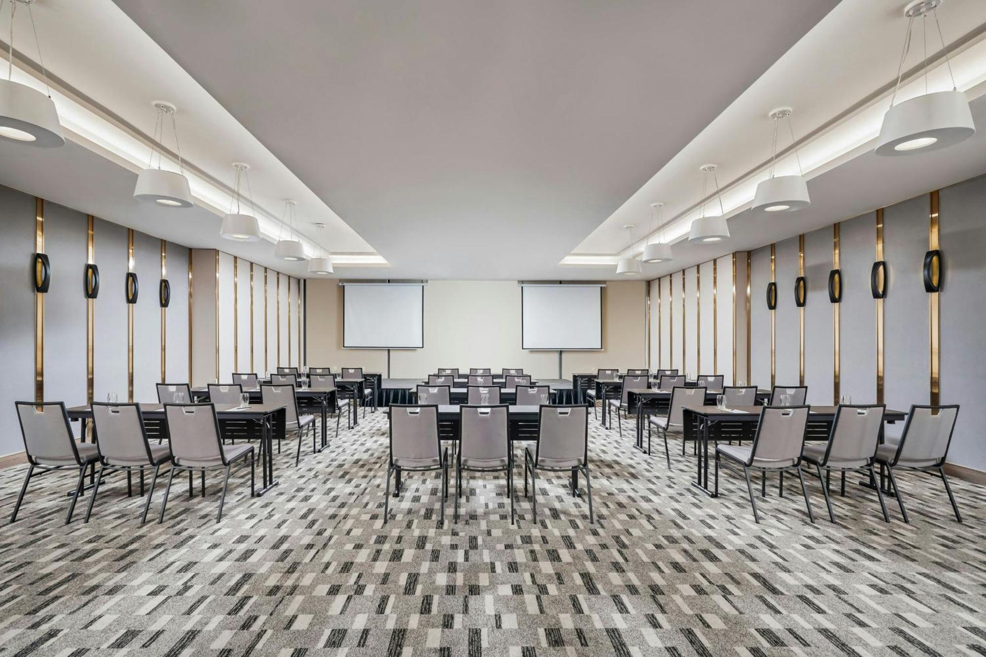 Sheraton Кантхо Экстерьер фото Meeting room